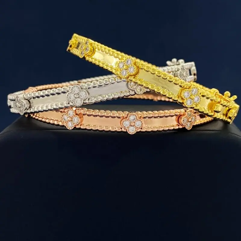 van cleef  arpels bracelets s_12630124